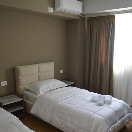 Hotel Her Vlorë Εξωτερικό φωτογραφία