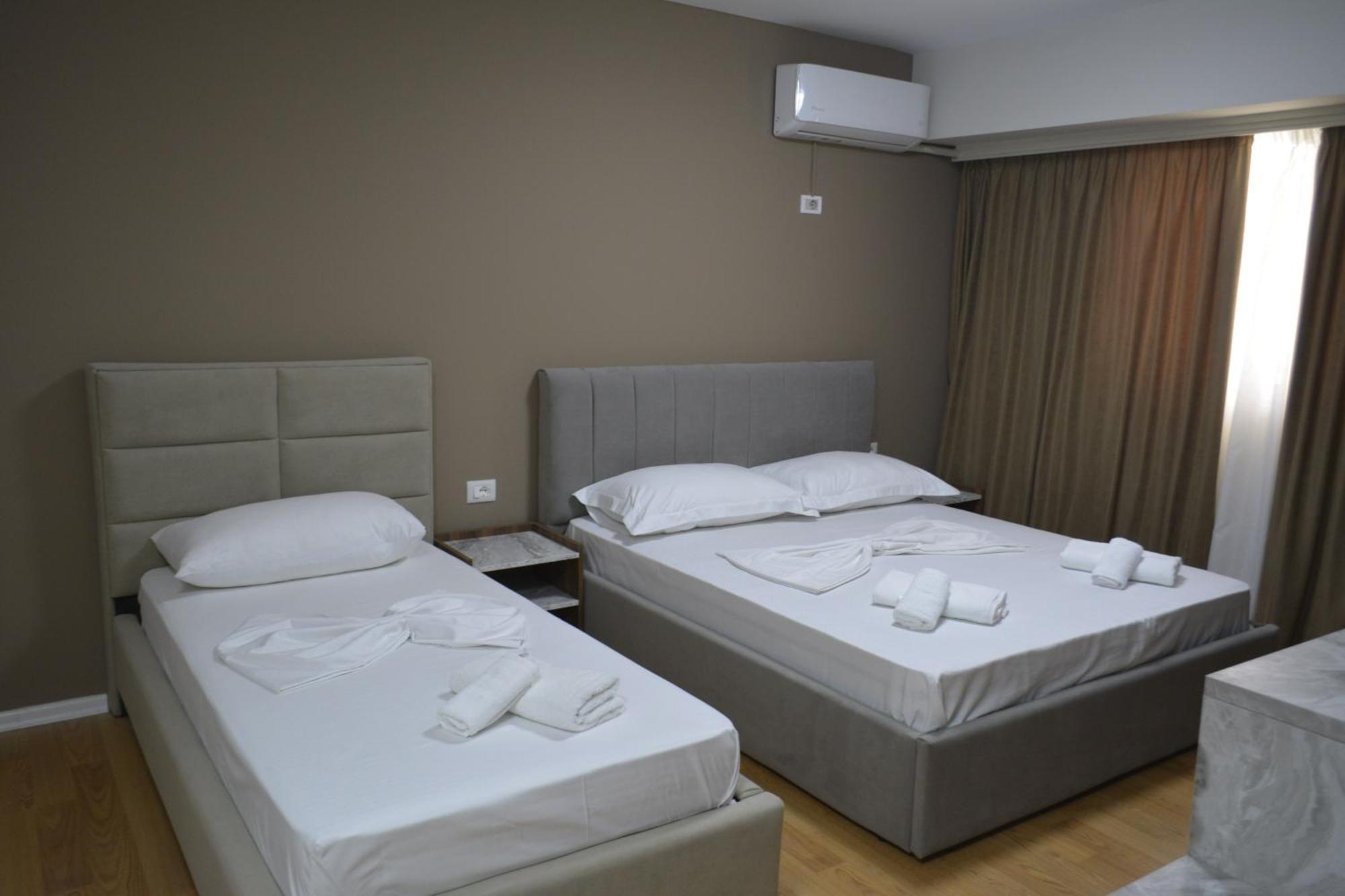 Hotel Her Vlorë Εξωτερικό φωτογραφία