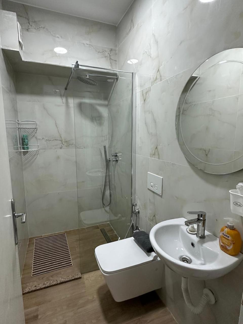 Hotel Her Vlorë Εξωτερικό φωτογραφία