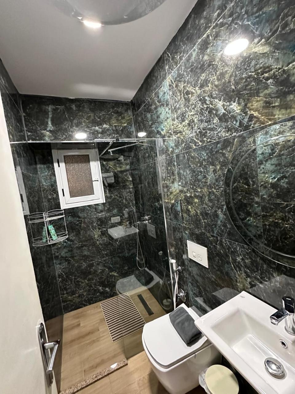 Hotel Her Vlorë Εξωτερικό φωτογραφία